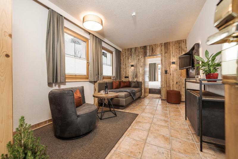 Junior Suite image 2
