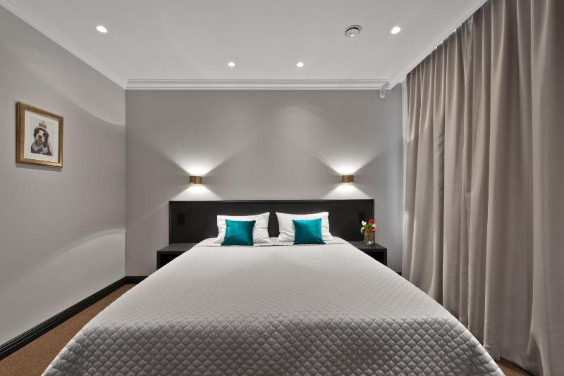 Superior Double Room with Sofa image 2