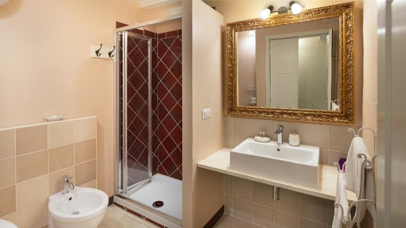 Suite with Sea View - Split Level image 2