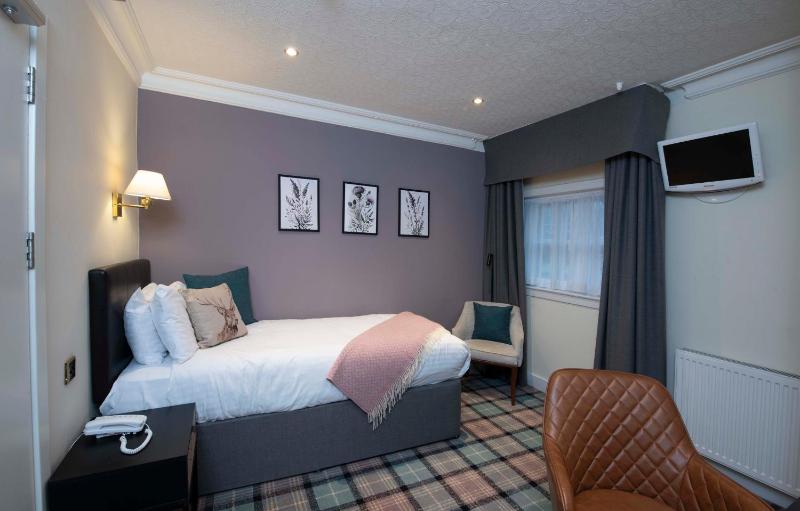 Single Room image 3