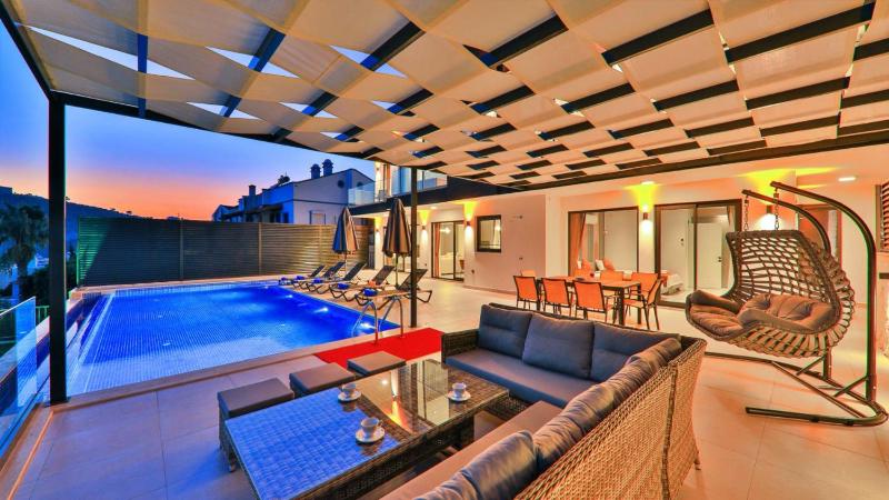 Kalkan 4 Bedroom Villa - image 21
