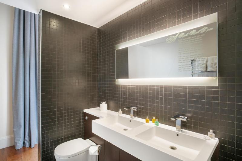 Junior Suite image 3