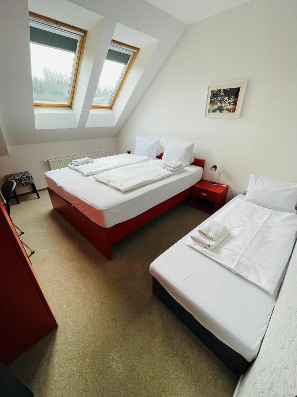 Comfort Triple Room image 1