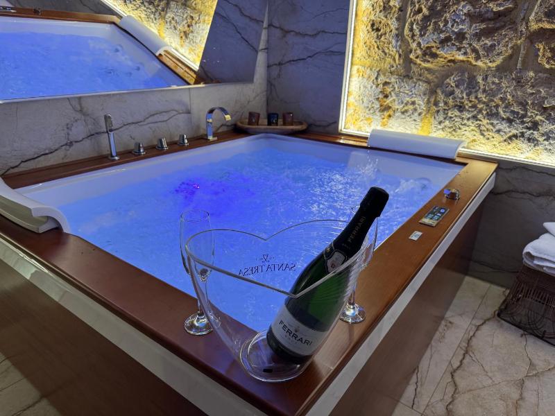 Raquel suite and SPA - image 33