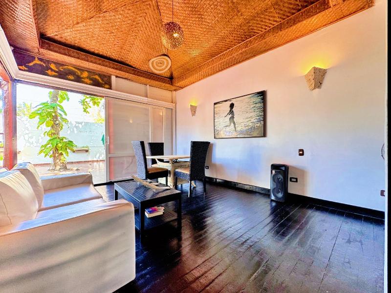 Auaecoco Hotel - image 4