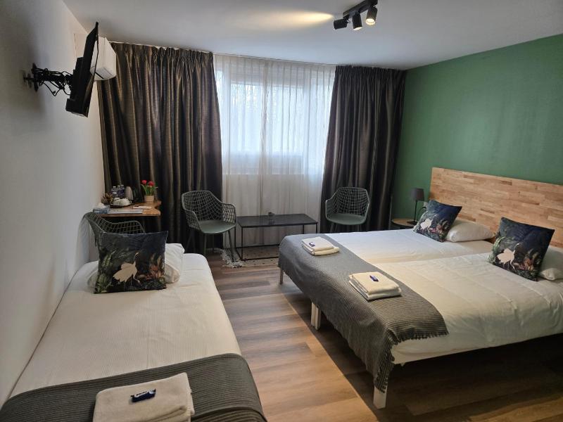 Triple Room image 4