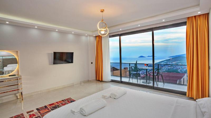Kalkan 4 Bedroom Villa - image 26