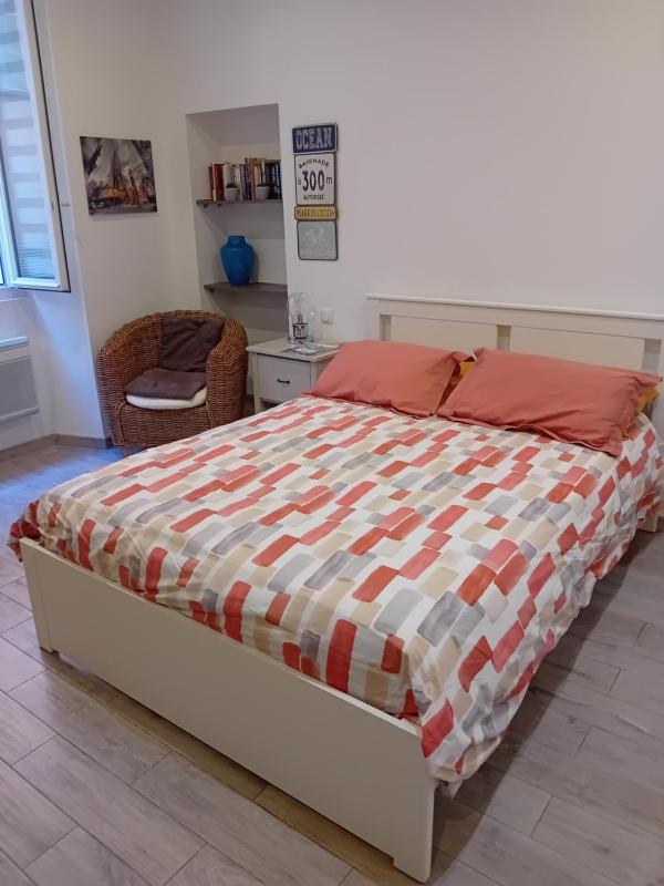 Studio Apartment image 2