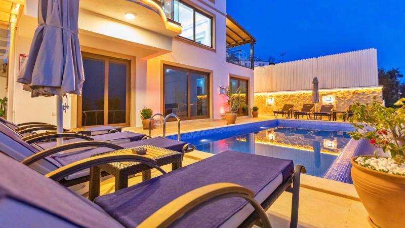 Kalkan 4 Bedroom Villa - image 16