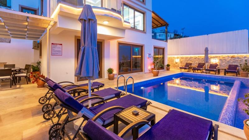 Kalkan 4 Bedroom Villa - image 44