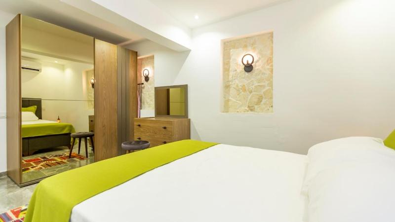 Apartment in the Old Town - image 14
