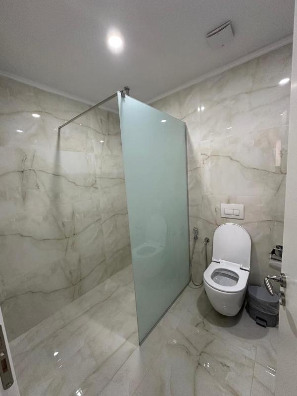 Seaview Luxury Apartment - image 14