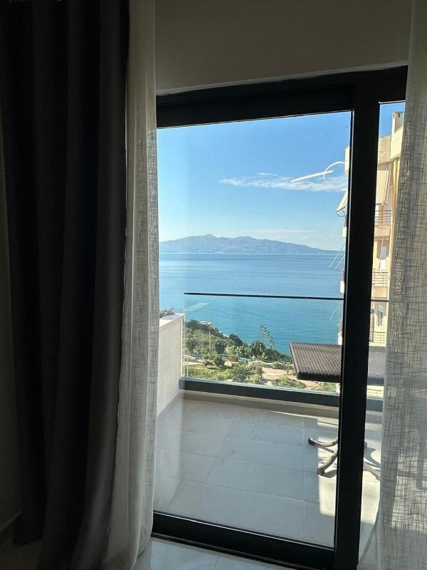 Seaview Luxury Apartment - image 12