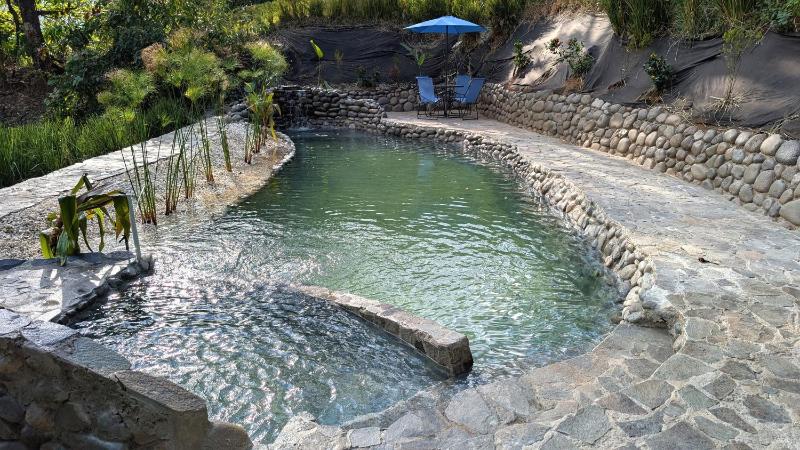 Fully furnished lodge with hot tub and pool - Alto Castillo - image 11