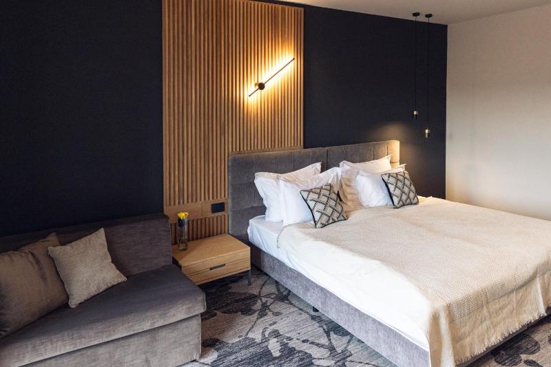 Superior Double Room image 3