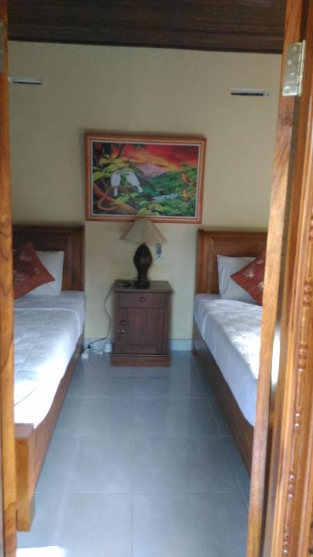 Shindu Home Stay - image 12