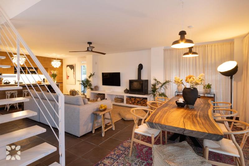 Villa Aldaba by Abahana Villas - image 7