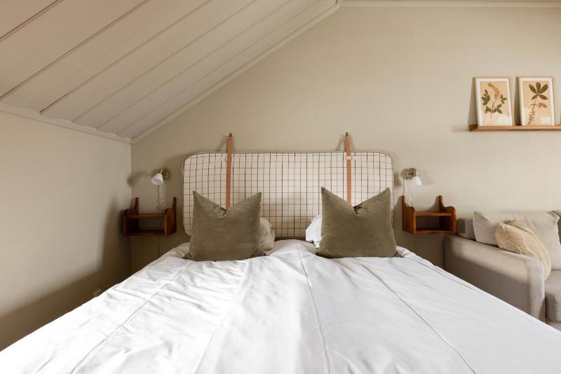 One-Bedroom Apartment (3 Adults) image 3