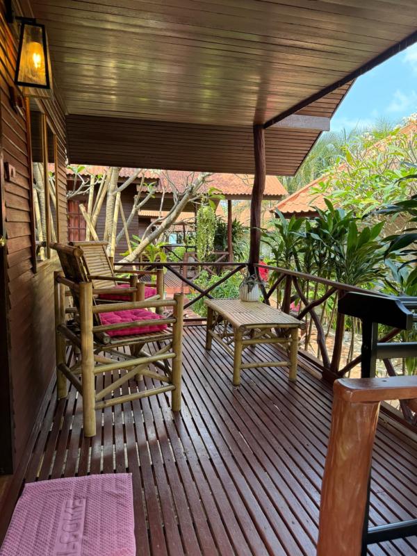 Bangrak Pier Bungalow - image 15