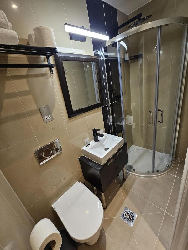 Economy Single Room image 4