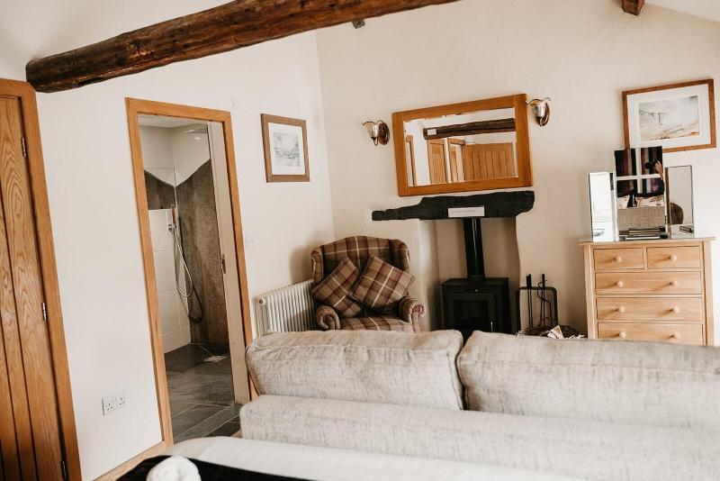 One-Bedroom Suite image 1