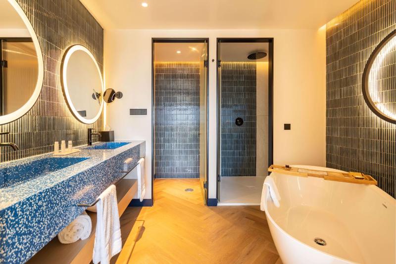 Junior Suite image 4