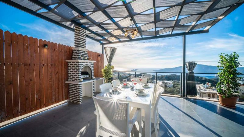 2 Bedroom Villa with Pool - image 7