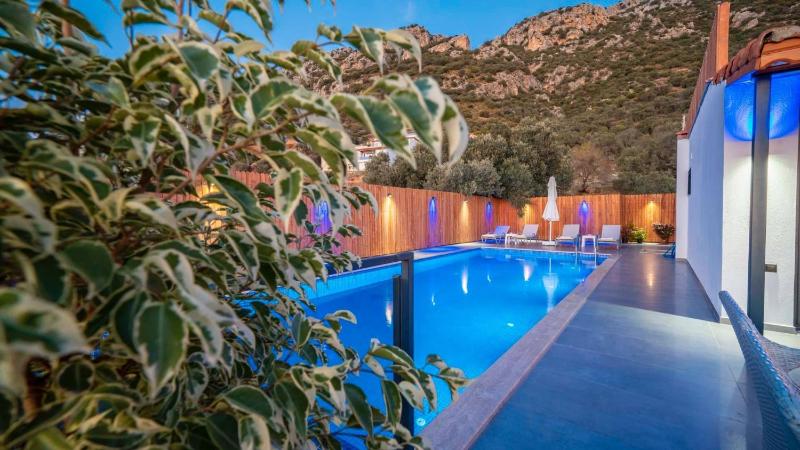 2 Bedroom Villa with Pool - image 31
