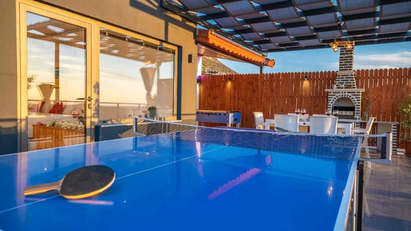 2 Bedroom Villa with Pool - image 2