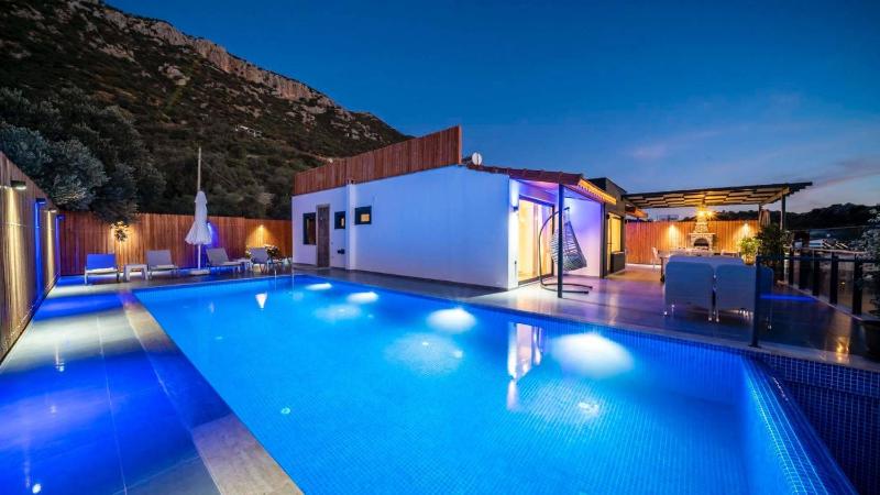 2 Bedroom Villa with Pool - image 19