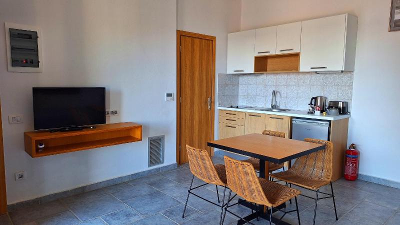 Superior Family Suite with sea view image 4