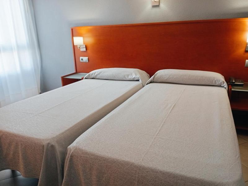 Single Room image 2