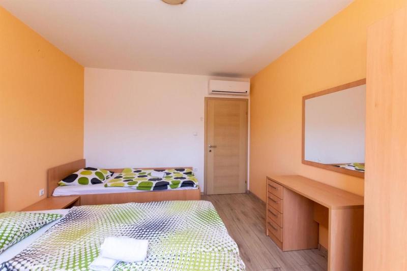 Guesthouse Lopar (4421) - image 15