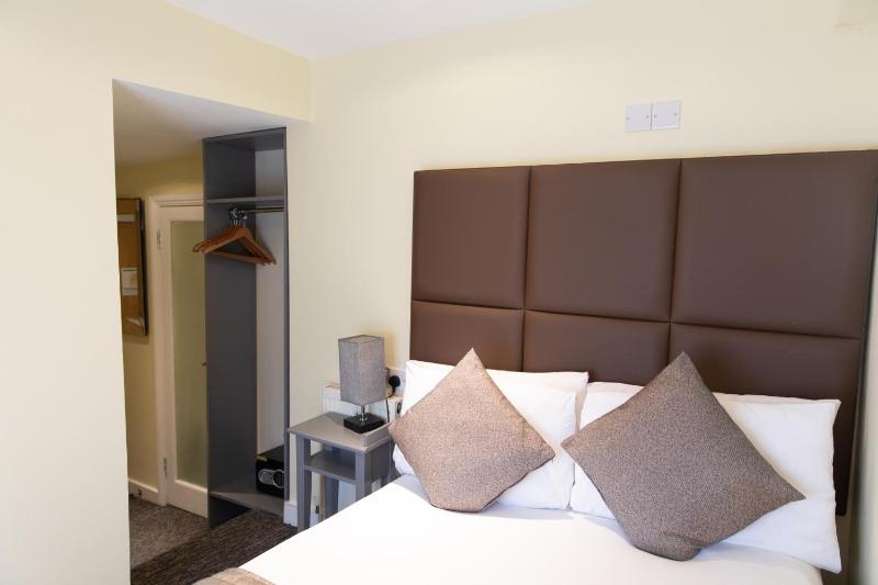 Single Room image 1