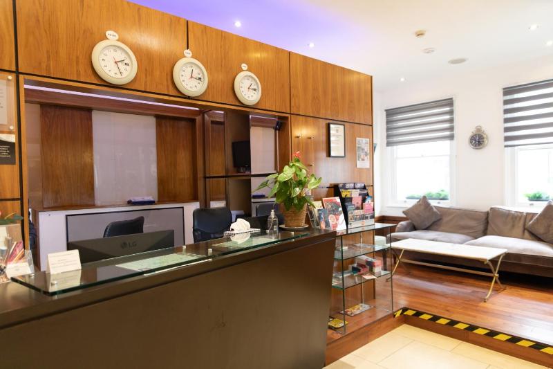 Double Room image 2