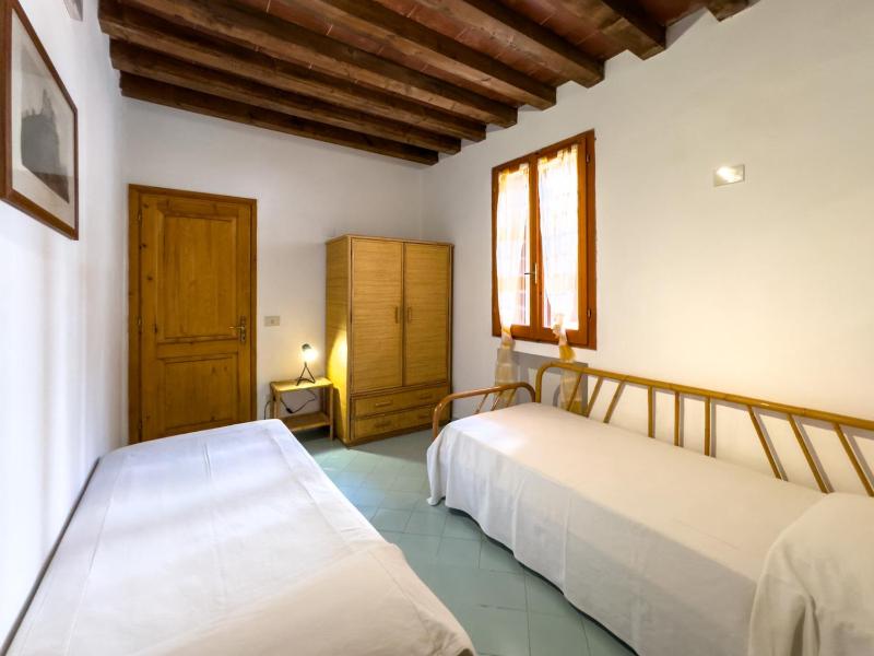 Two-Bedroom Apartment image 3