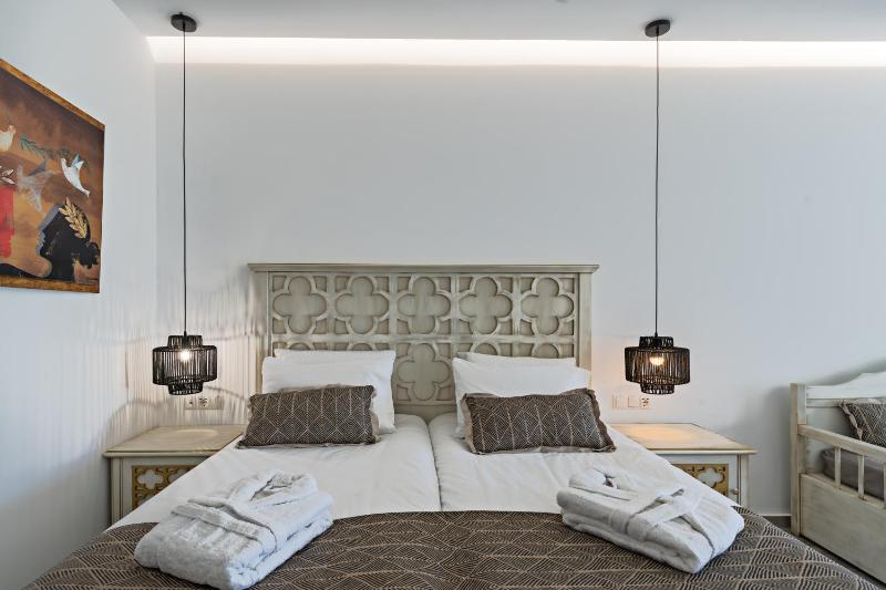 Deluxe Suite with Sea View image 4