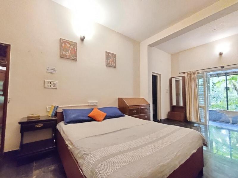Garden Home mindfully laid out & furnished - image 3