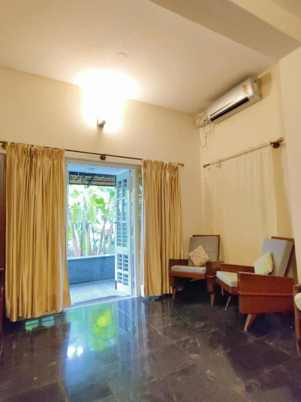 Garden Home mindfully laid out & furnished - image 11