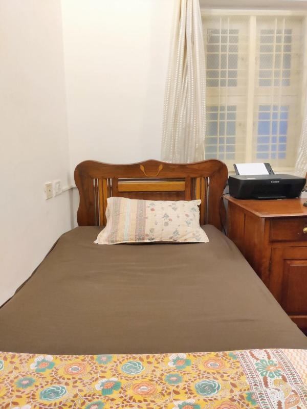 Garden Home mindfully laid out & furnished - image 12