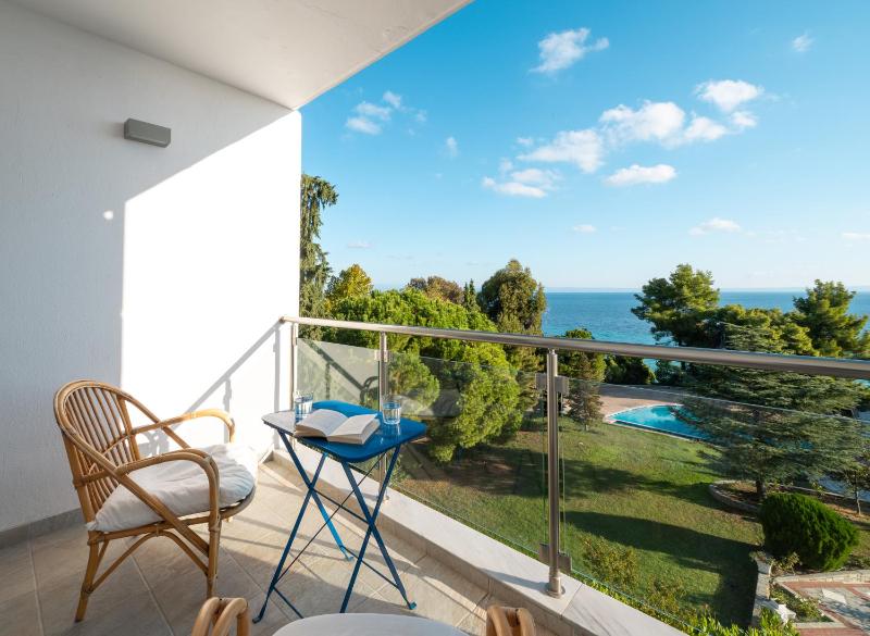Twin Room with Sea View image 3