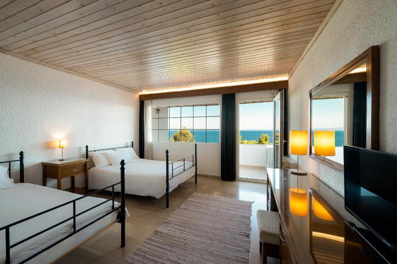 Junior Suite with Sea View image 1