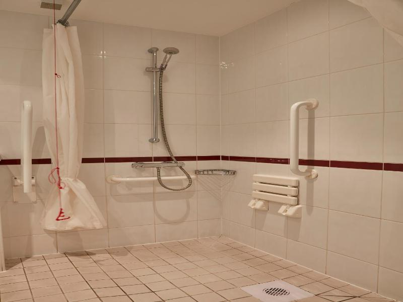 Quadruple Room image 1