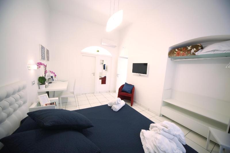 Dimora Salernum Apartment - image 37