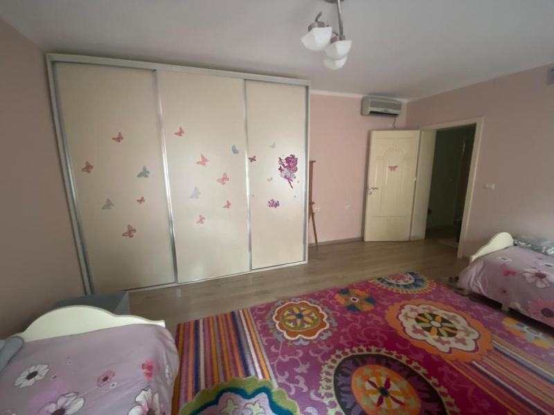 Luxury House - image 10