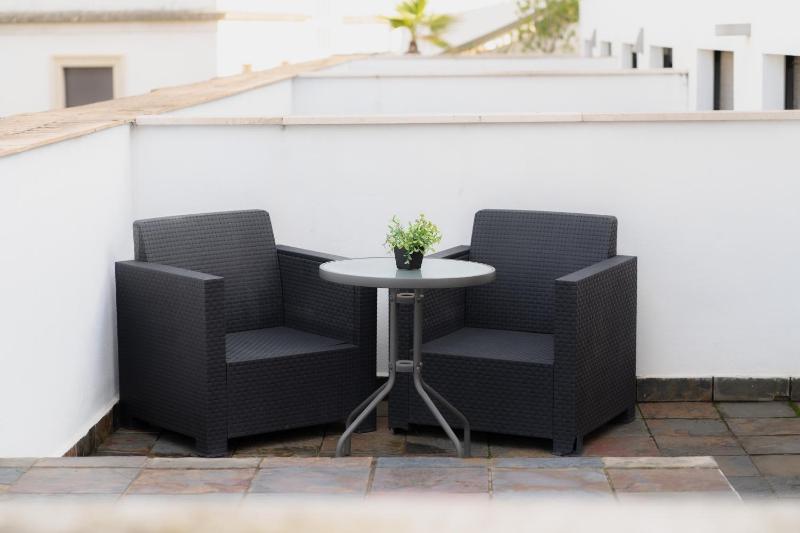 2 Bedroom Penthouse with Terrace image 2