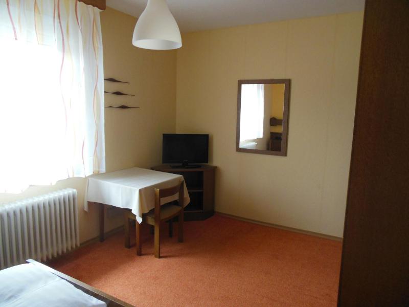 Double Room Street Side image 3