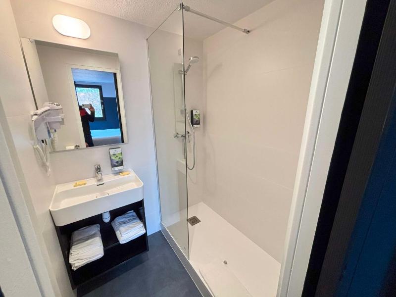 Comfort Queen Room image 1