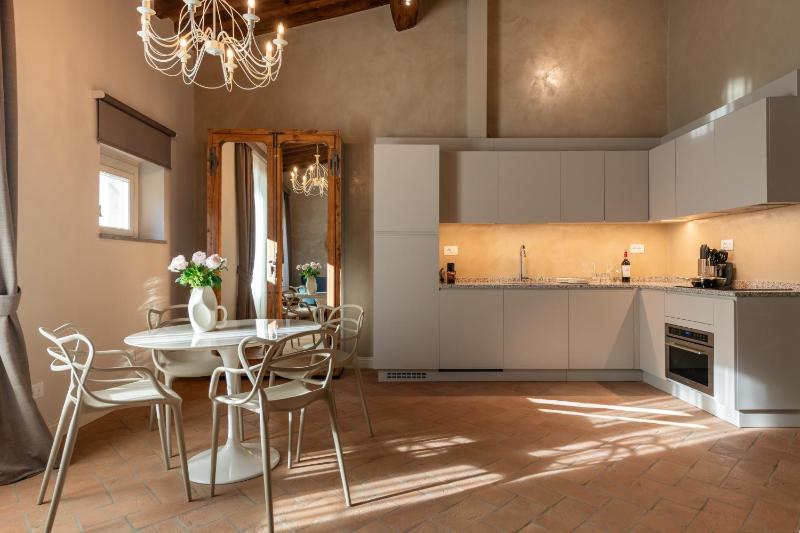 Palazzo Doni by Florence Art Apartments - image 5
