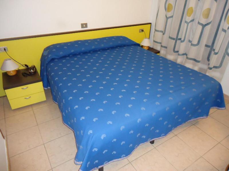 Double Room image 3
